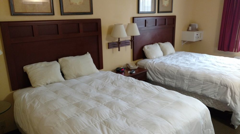 Executive Inn & Suites Cuero Экстерьер фото